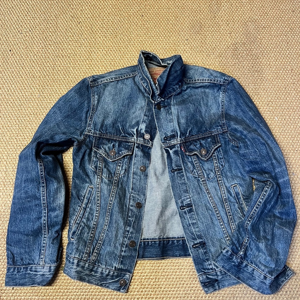 Levi’s denim jacket